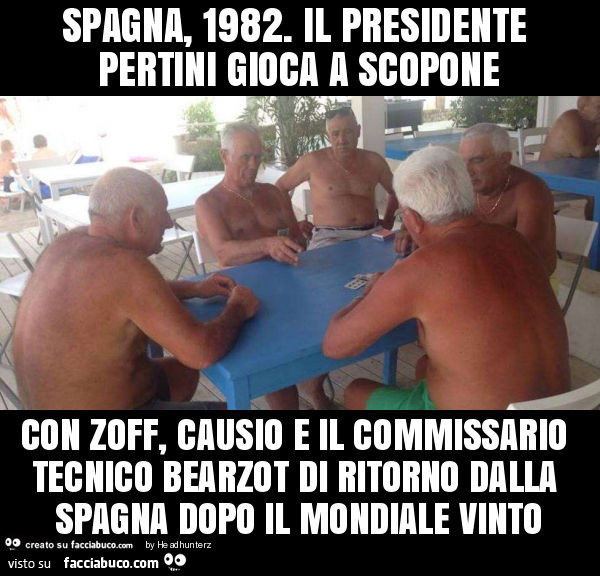 Spagna, 1982. Il presidente pertini gioca a scopone con zoff, causio e il commissario tecnico bearzot di ritorno dalla spagna dopo il mondiale vinto