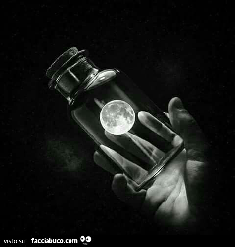 Luna in bottiglia