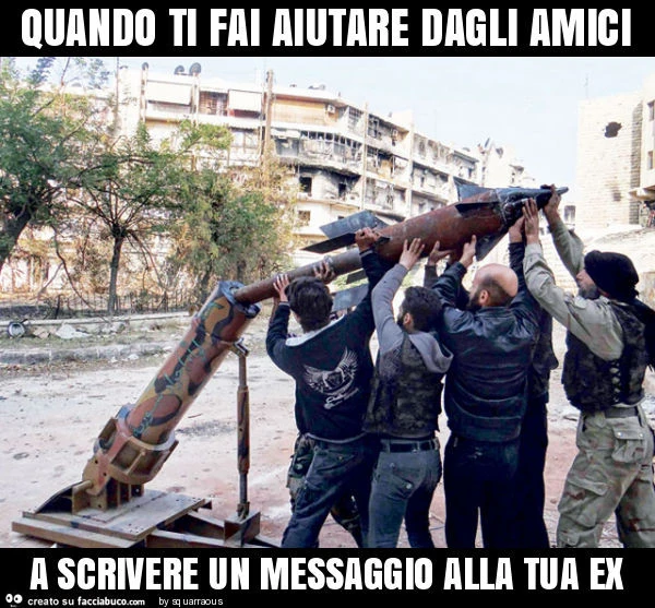 Quando ti fai aiutare dagli amici a scrivere un messaggio alla tua ex