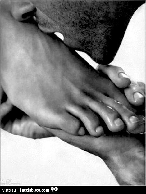 Bacio sul piede