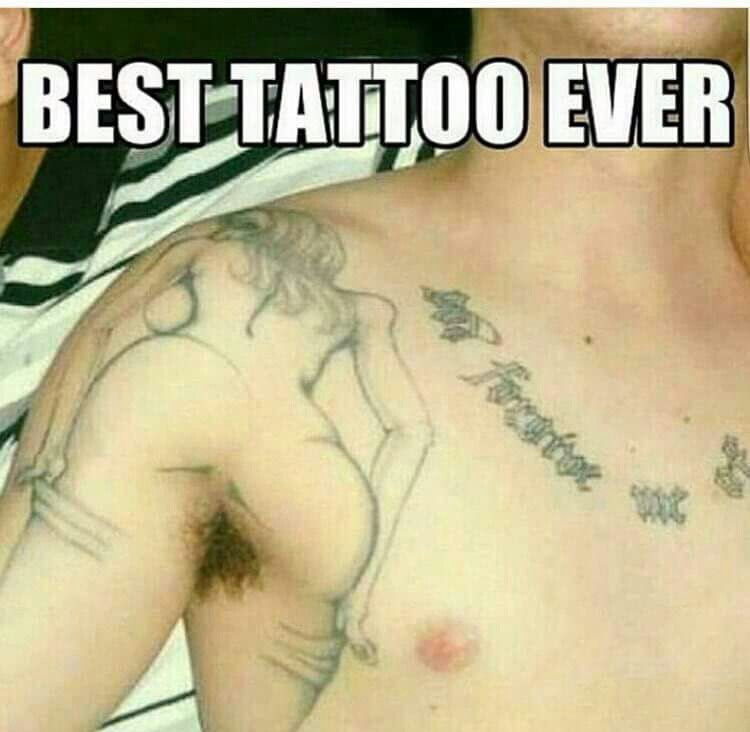 Tatuaggio di donna nuda ascelle