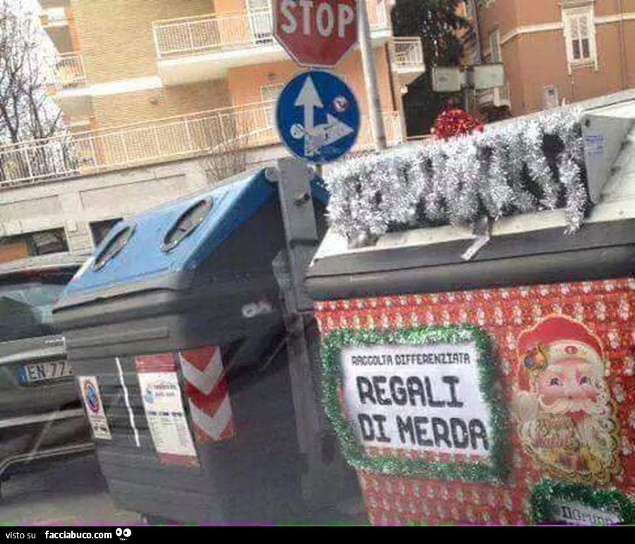 Cassonetto regali di merda